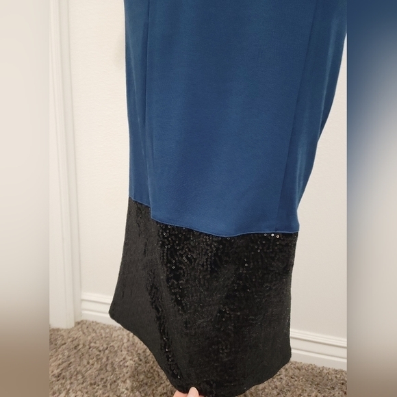 La Chocolê Bodycon Beaded Sequence Blue Midi Dress - Picture 15 of 16